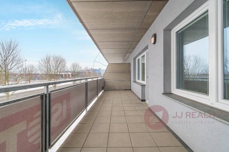 Velmi pěkný byt 2+kk s parkovacím místem