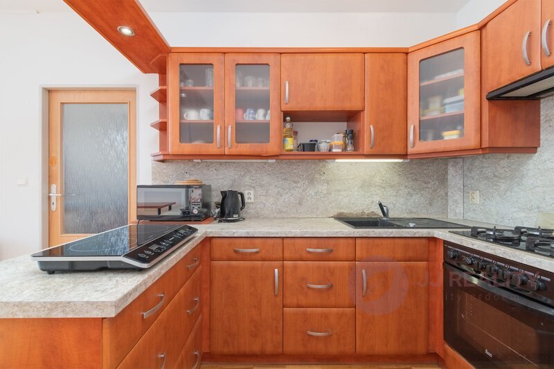 Krásný byt 2+kk v Tymákově