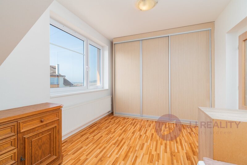 Krásný byt 2+kk v Tymákově