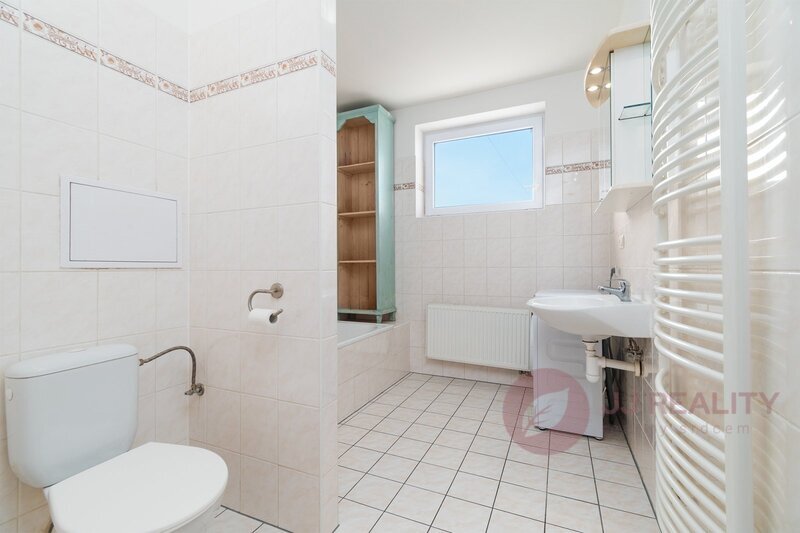 Krásný byt 2+kk v Tymákově