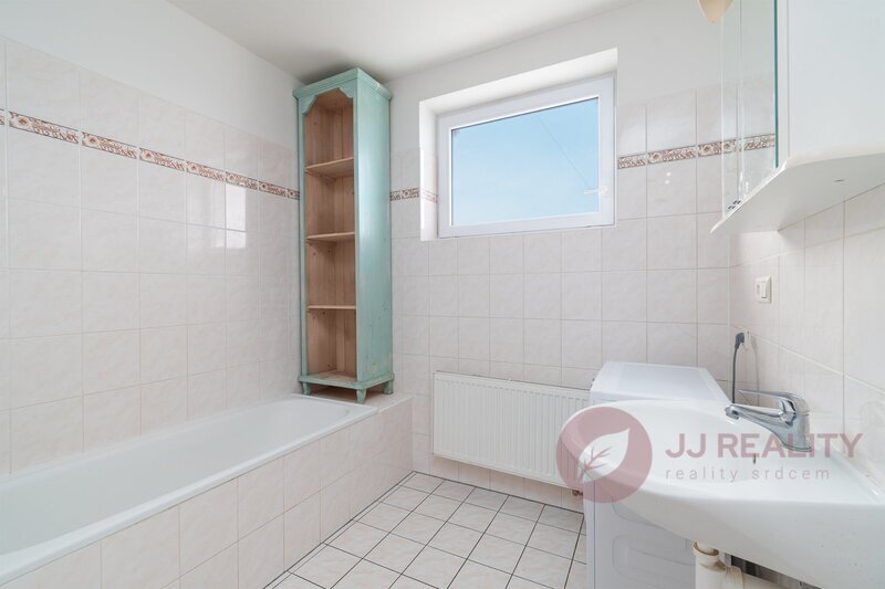 Krásný byt 2+kk v Tymákově