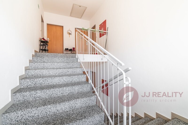 Krásný byt 2+kk v Tymákově