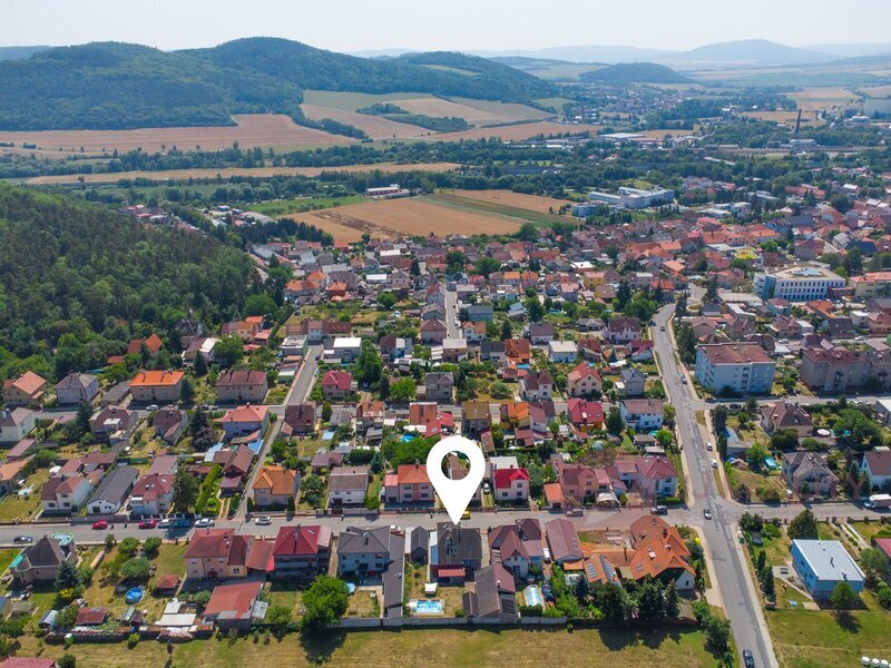 Krásný rodinný dům ve vilové čtvrti ve Zdicích