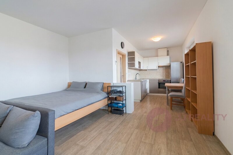 Prostorný byt 2+kk s terasou