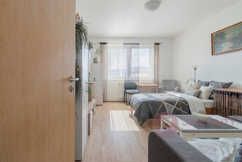 Prostorný byt 2+kk s terasou