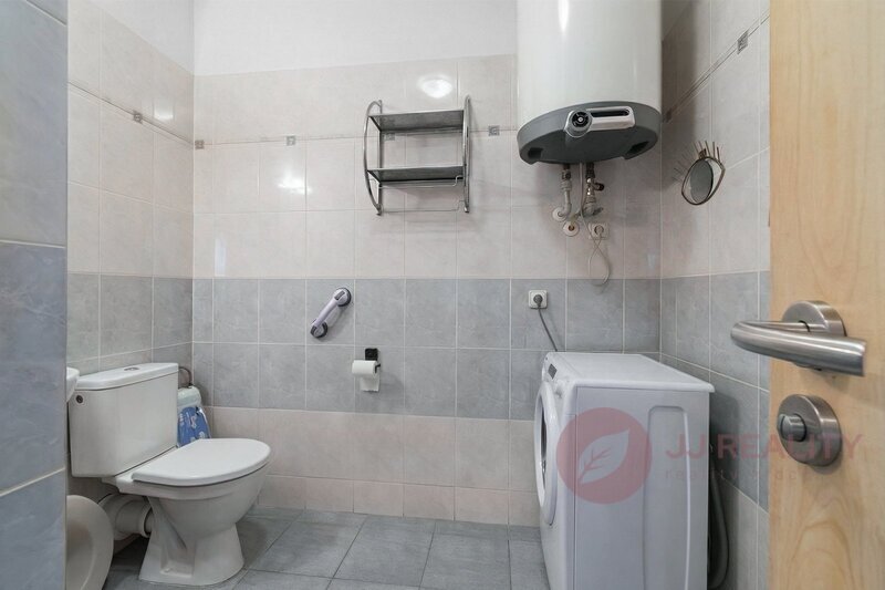 Prostorný byt 2+kk s terasou