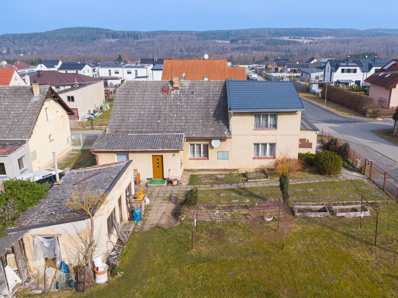 Rodinný dům k rekonstrukci Ejpovice
