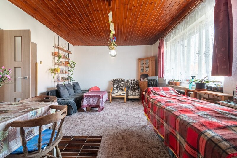 Rodinný dům k rekonstrukci Ejpovice